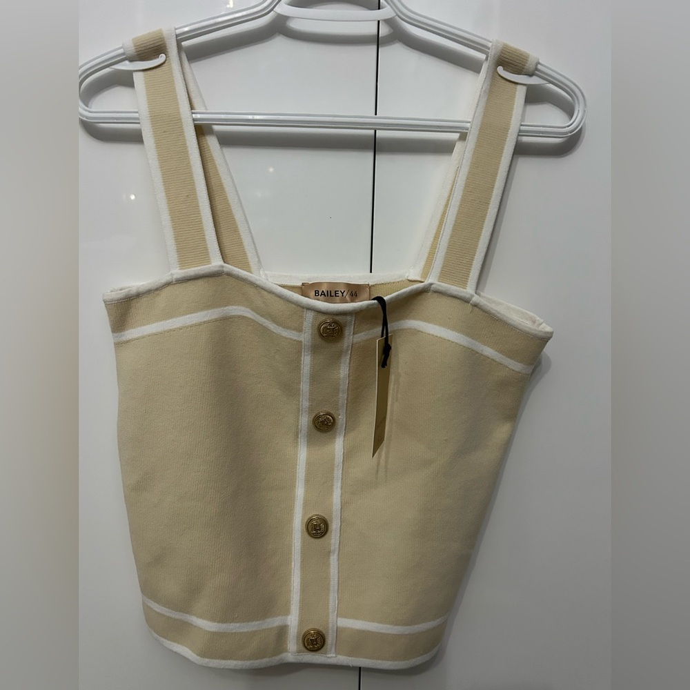 Bailey 44 Beige Button-Front Tank in Size Large